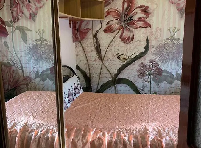 159 проспект добровольского большая 3-х комнатная в одессе Appartement